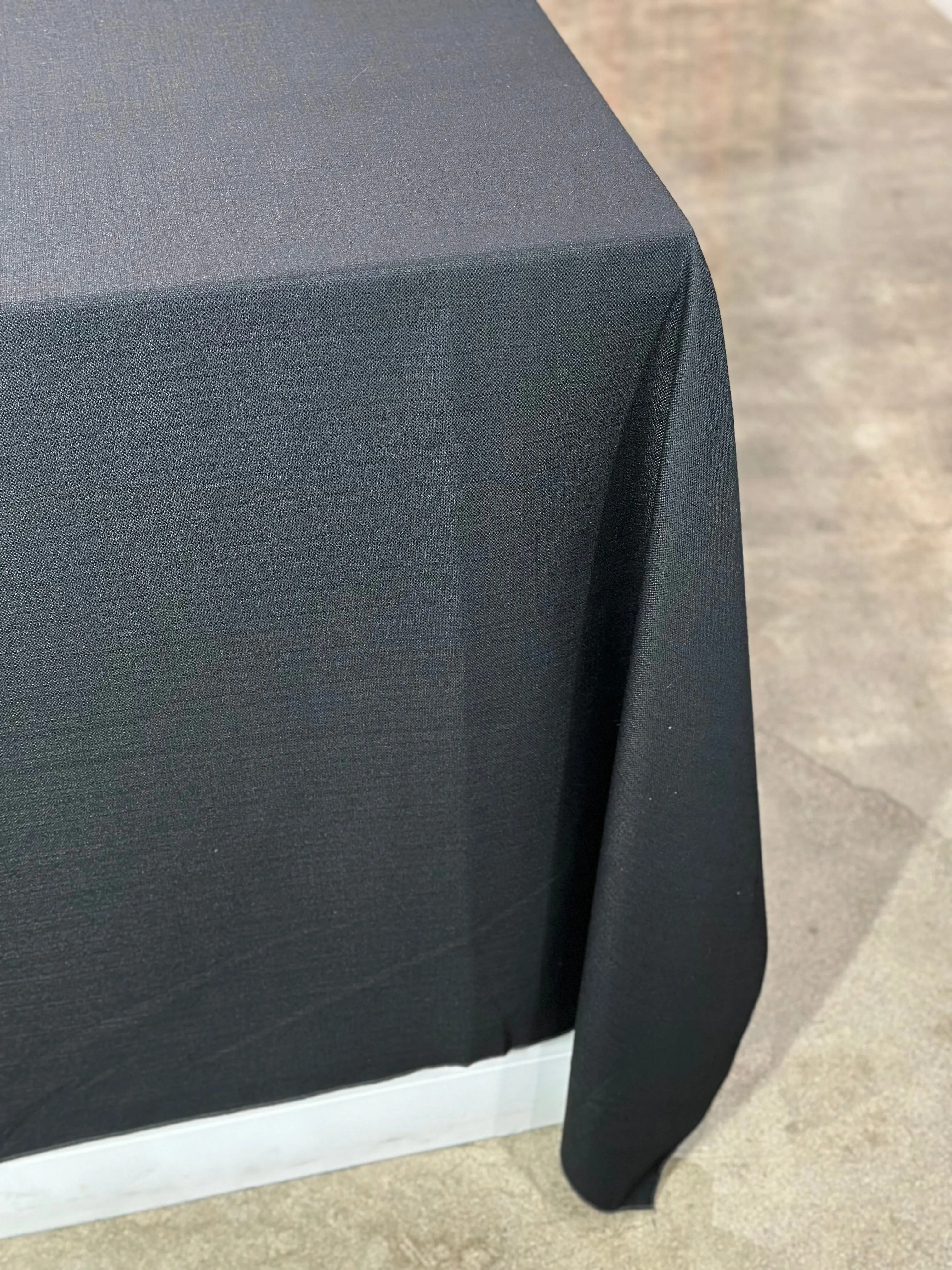 5pcs - Rustic Linen Table Linen 72"x72" Square - Black