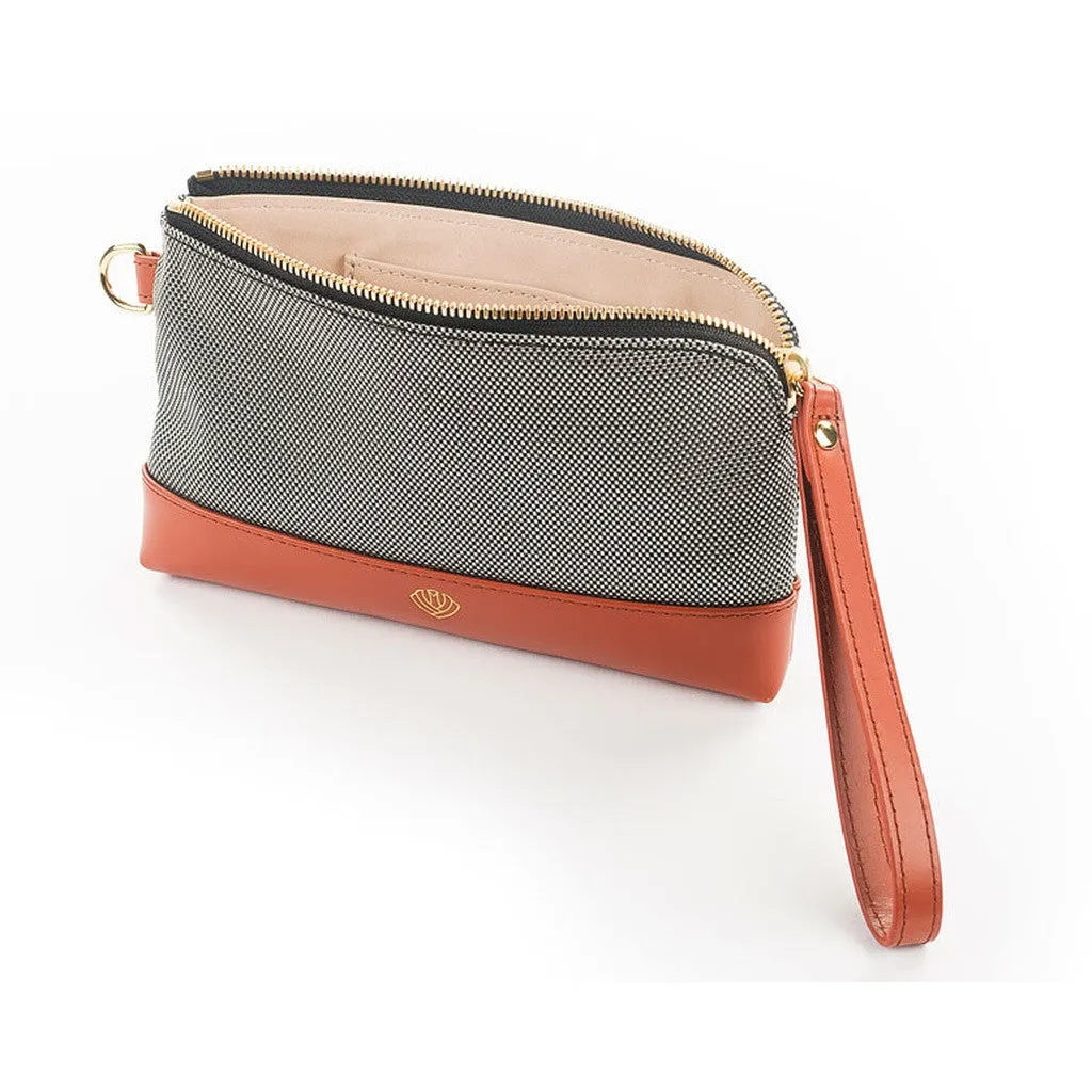 Everyday Essentials Wristlet - Cognac