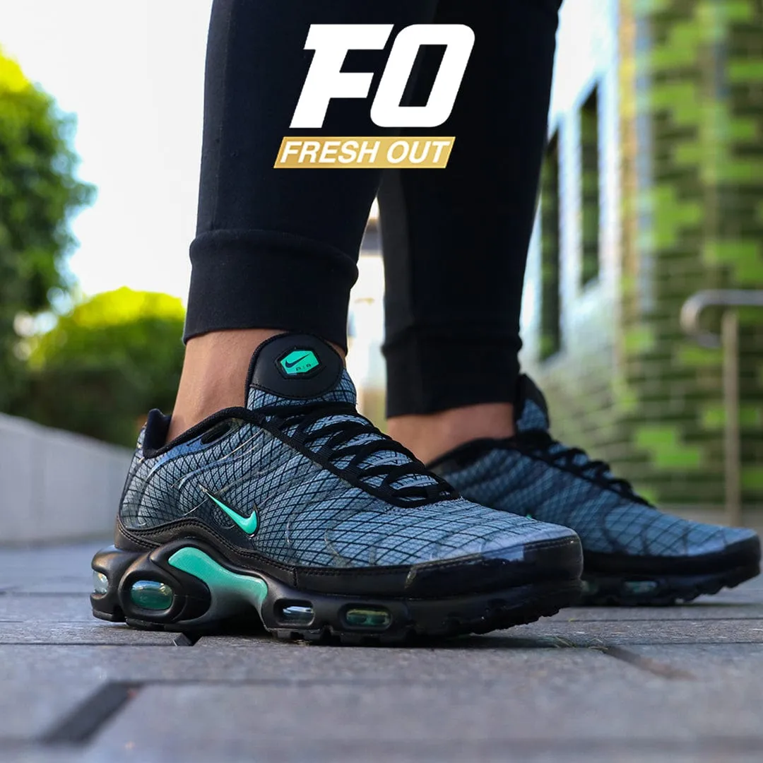 Men’s Nike Air Max Plus TN ‘LT Smoke Grey/Green Glow’ (Teal Quad)