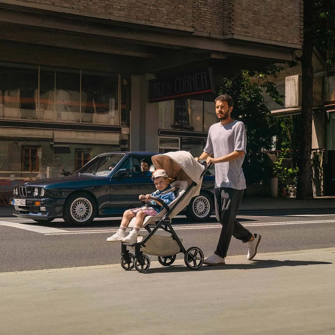 TRVL LX with Carry Bag by Nuna